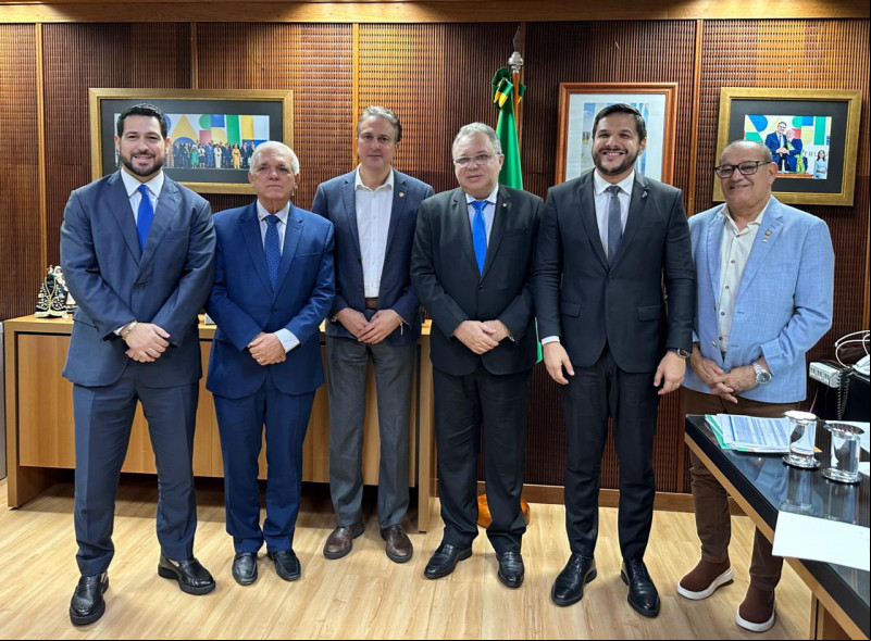 Em reunião com ministro da Educação, Florentino e Themístocles solicitam HU para Parnaíba