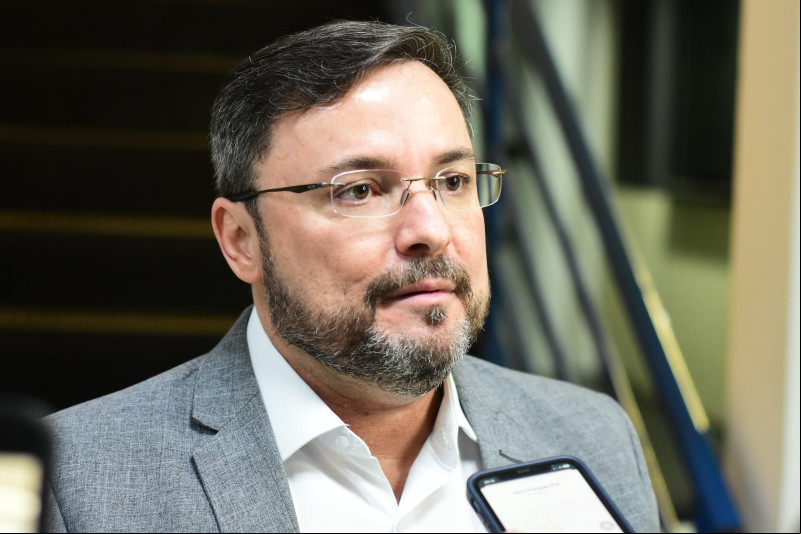 Fábio Novo rebate proposta de adversários e afirma: “A finalidade de um partido político é disputar mandatos”