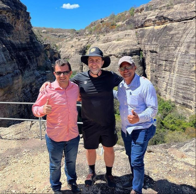 Marcelo Freixo visita a Serra da Capivara e se diz "impressionado com a riqueza histórica e cultural" do Parque
