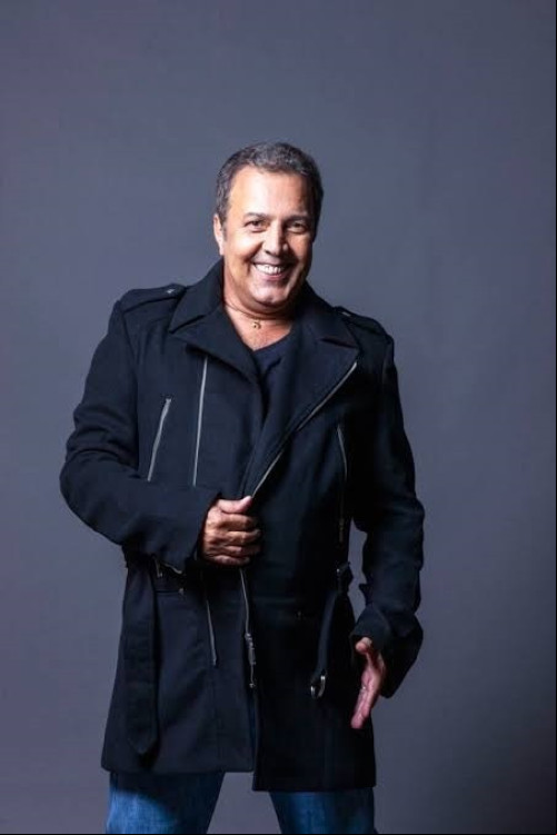 Hoje (12) o cantor José Augusto é a atração do show do Dia dos Namorados no Theresina Hall comemorando 50 anos de carreira