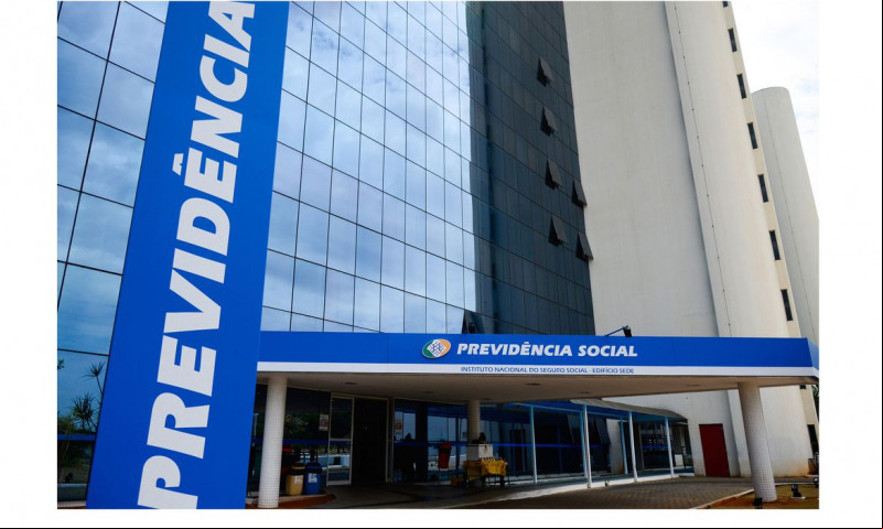 INSS bloqueia novos descontos de empréstimo consignado para todos os beneficiários; entenda