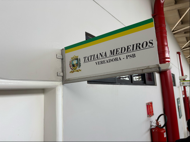 Câmara Municipal exonera todos os comissionados do gabinete de Tatiana Medeiros