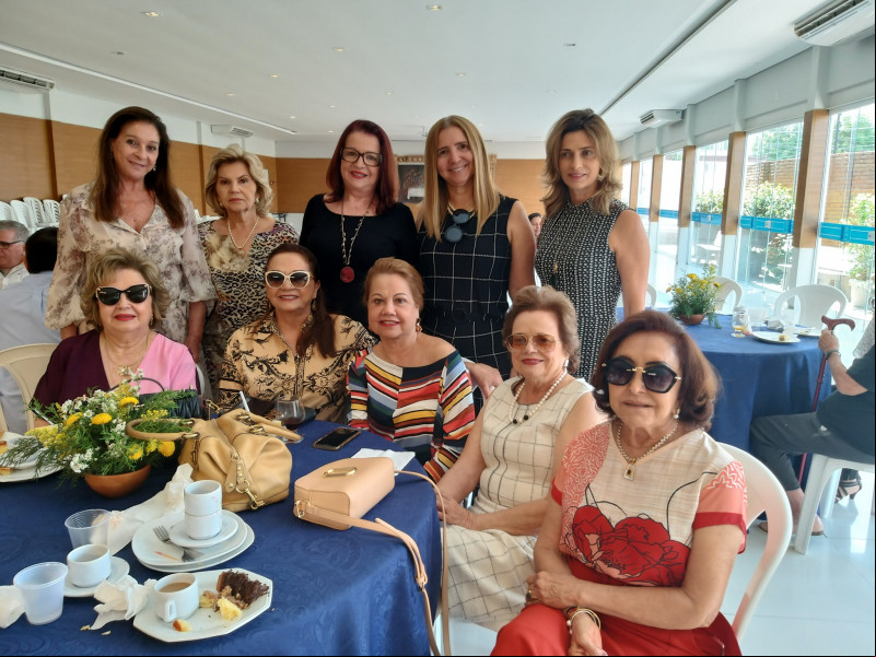 #ClubedoChá - As sócias do Clube do Chá reúnem-se em grande estilo na semana em restaurante badalado