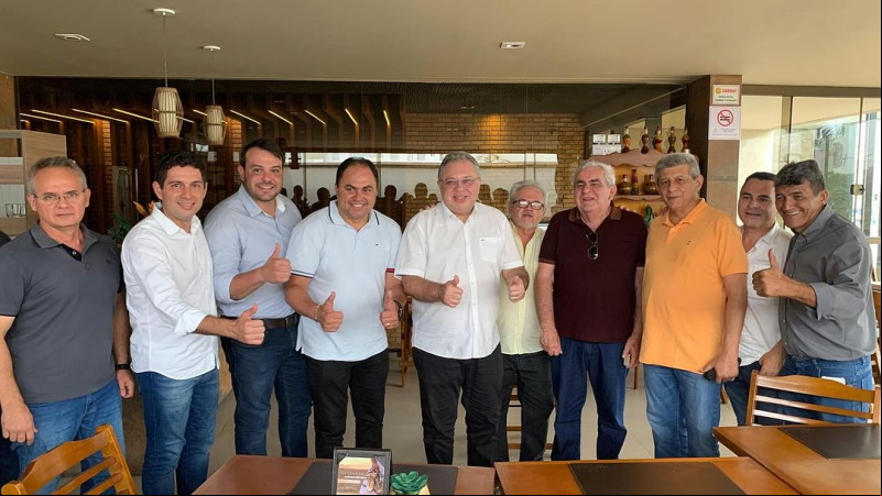 Florentino e Zé Filho trabalham alternativa ao nome de Dr. Hélio como candidato da base governista à Prefeitura de Parnaíba