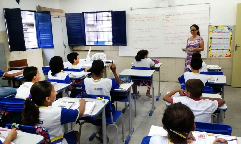 Abono Fundeb: Professores municipais têm direito ao pagamento? Entenda