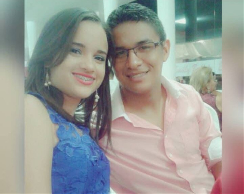 Caroline Rodrigues e Izaias de Paiva se conheceram ainda no colégio - (Arquivo pessoal)