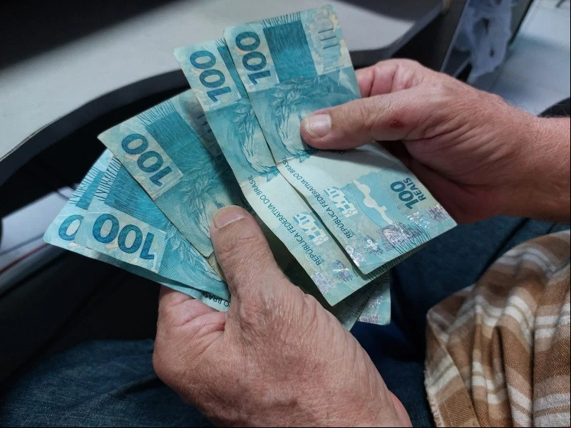Servidores estaduais do Piauí recebem 13º salário nesta sexta-feira (20)
